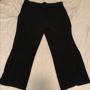 EUC Travelers by Chicos Wide Leg Ankle/Crop Pants